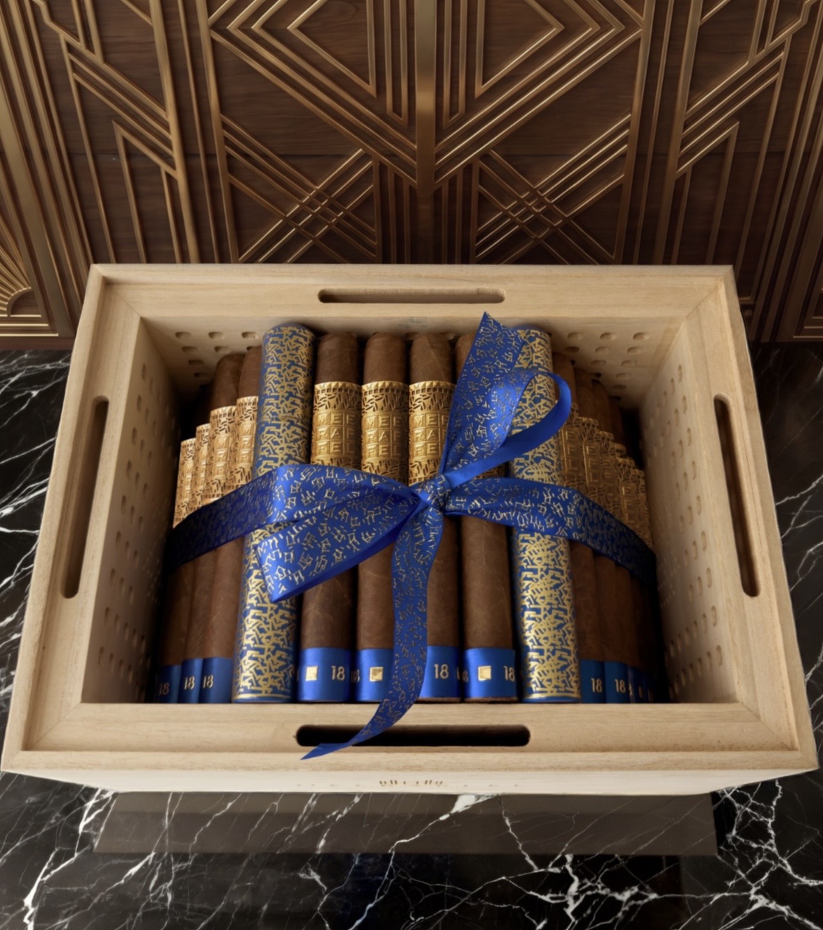 Meerapfel Project 18 (6x50) Cigar  (Preorder)